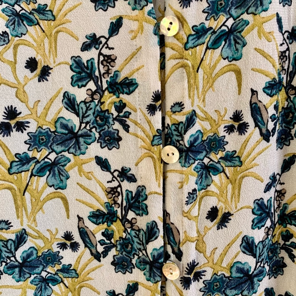 Ivory patterned button down top - Picture 2 of 6